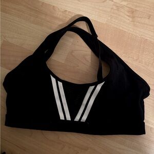 Sarah’s Day x White Fox activewear black sports bra